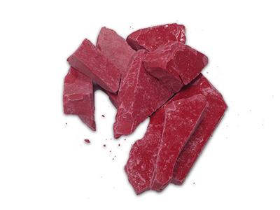 Brunnenzement-Rouge,-In-Stücken