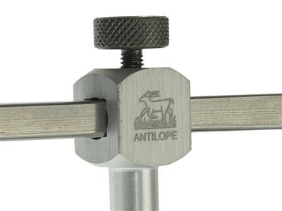 Laubsäge, Höhe 8 Cm, Länge 10-16 Cm, Antilope - Standard Bild - 2