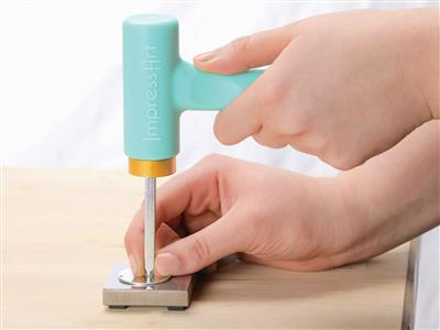 Impressart-hammer Zum Stanzen - Standard Bild - 2
