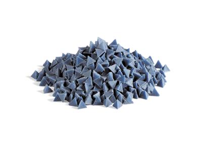 Blaues Dreieckiges Kunststoffschleifmittel Für Poliertrommel, Otec Po10, 2-kg-beutel