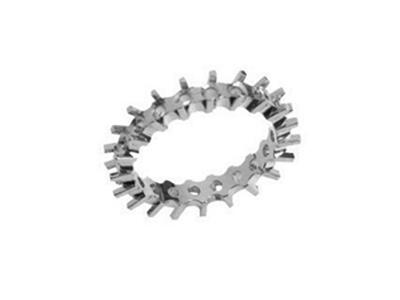 Trauring Mit Versetzte Krappenfassung 1 Reihe, 18k Weigold Pd 13,5. Ref. 391