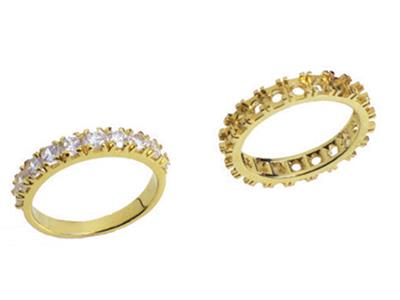 Trauring Mit 4 Krappenfassung, Einer Reihe, Gelbgold 18k. Ref. 500 - Standard Bild - 3