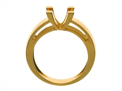 Solitär Mit 4 Krappen Für Einen Stein Von 6,3 Mm, 18k Gelbgold. Ref. 2630