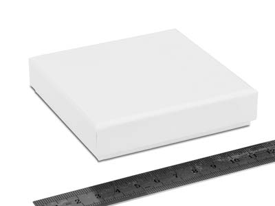 Weiche, Weiße Universalschachtel Aus Karton - Standard Bild - 3