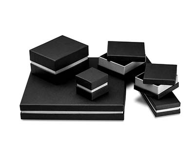 Große Universalbox, Schwarzer Karton Mit Silberner Metallband - Standard Bild - 3