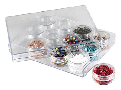 Set Aus 12 Mittelgroen Durchsichtigen Behältern Zur Perlenaufbewahrung In Einer Transparenten Box