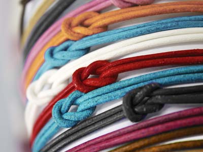 Rundes Lederband, Durchmesser 2 mm, 3 x 1 meter Länge, Dunkelrot - Standard Bild - 3